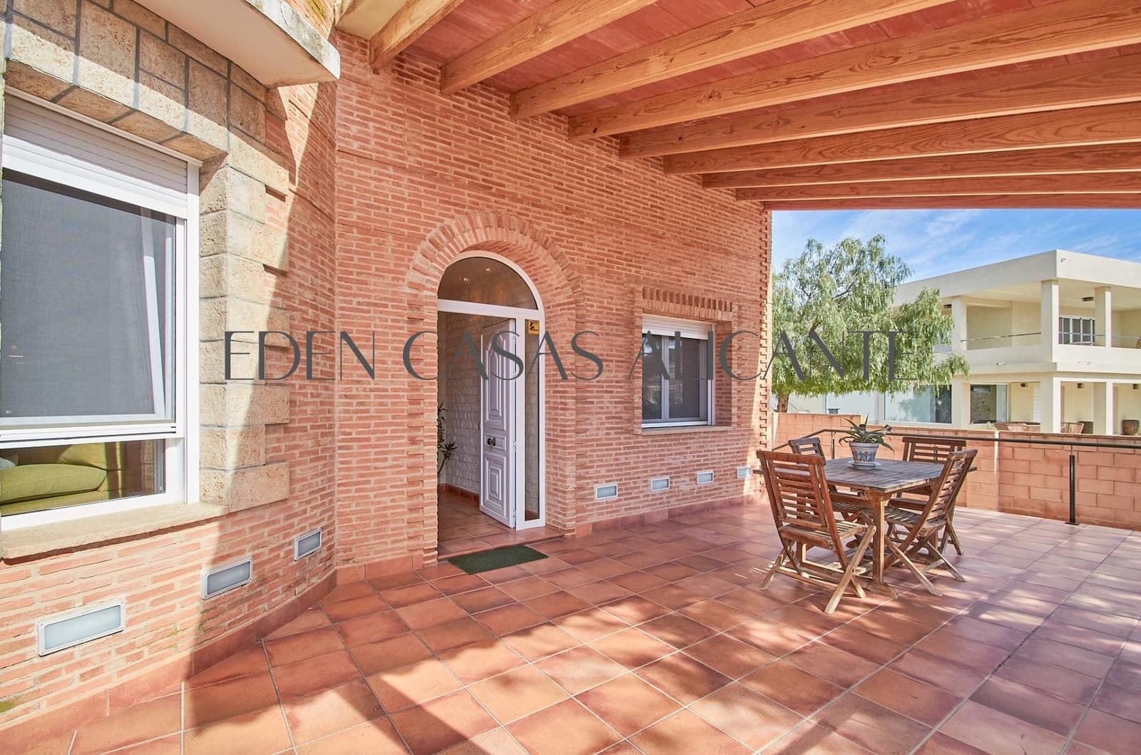 4 slaapkamer Villa te koop in Busot met zwembad garage - € 495.000 (Ref: 9752188)