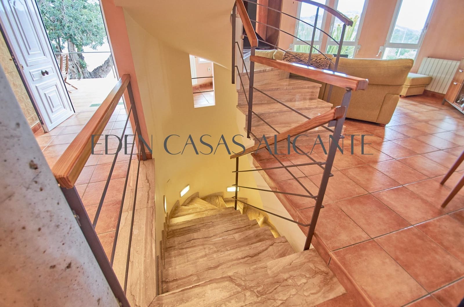 4 slaapkamer Villa te koop in Busot met zwembad garage - € 495.000 (Ref: 9752188)