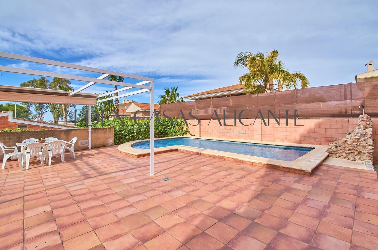 4 soveværelse Villa til salg i Busot med swimmingpool garage - € 495.000 (Ref: 9752188)