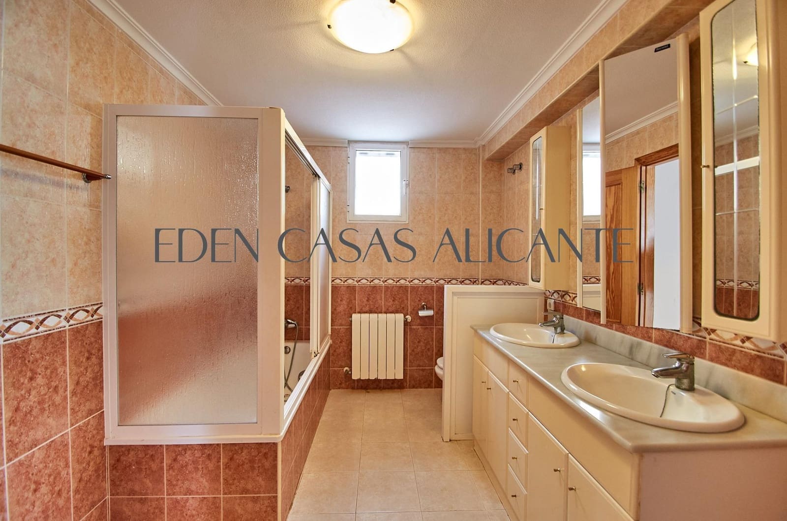 Chalet de 4 habitaciones en Busot en venta con piscina - 495.000 € (Ref: 9780729)