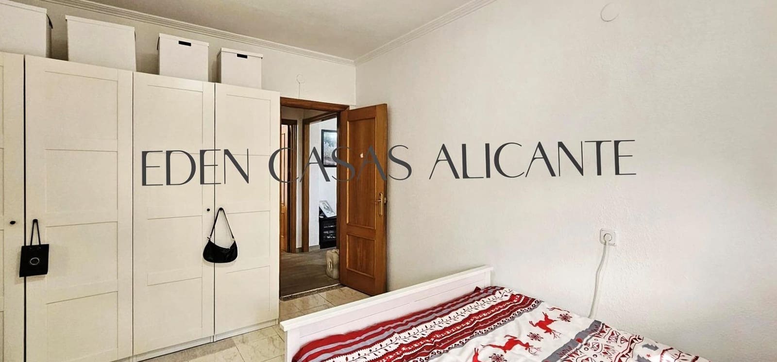 3 bedroom Villa for sale in Busot with pool - € 369,900 (Ref: 9820364)