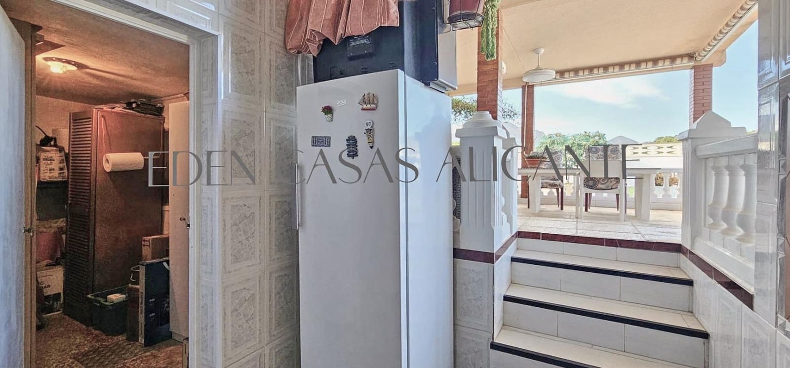 3 bedroom Villa for sale in Busot with pool - € 369,900 (Ref: 9820364)