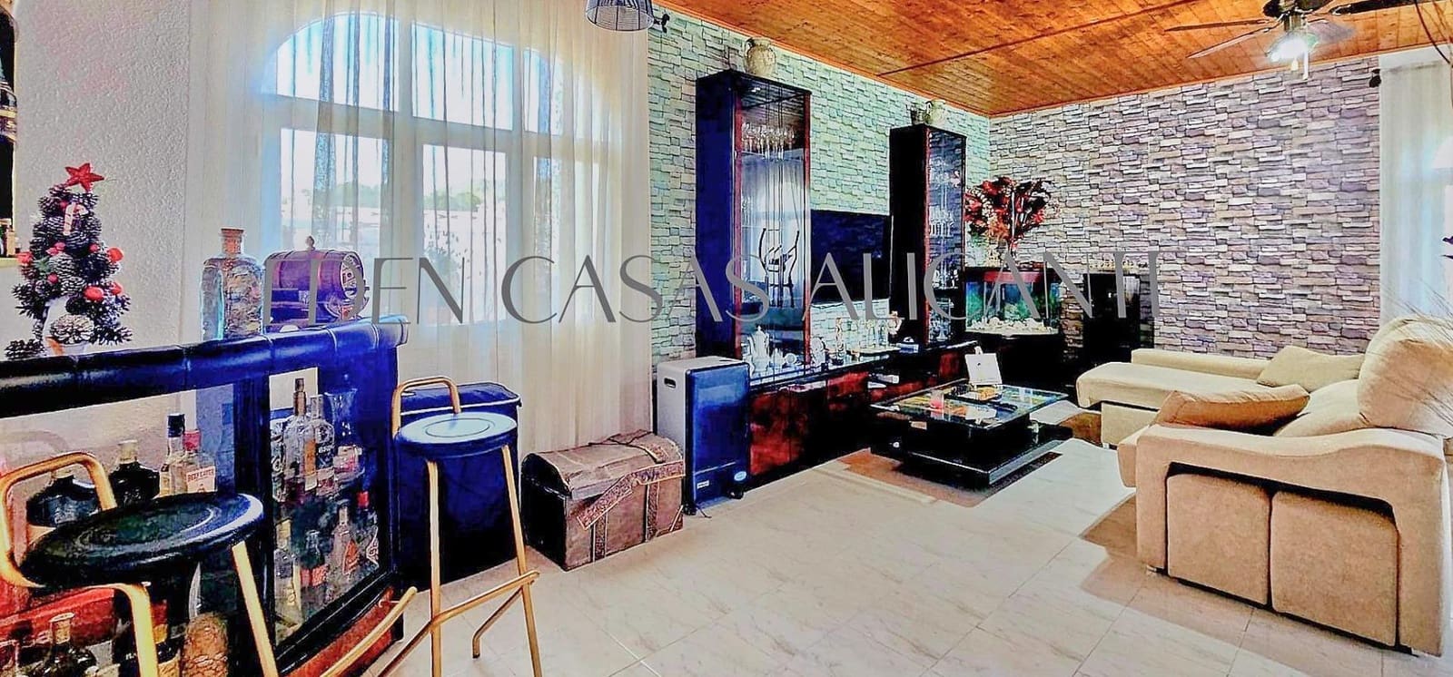 3 bedroom Villa for sale in Busot with pool - € 369,900 (Ref: 9820364)