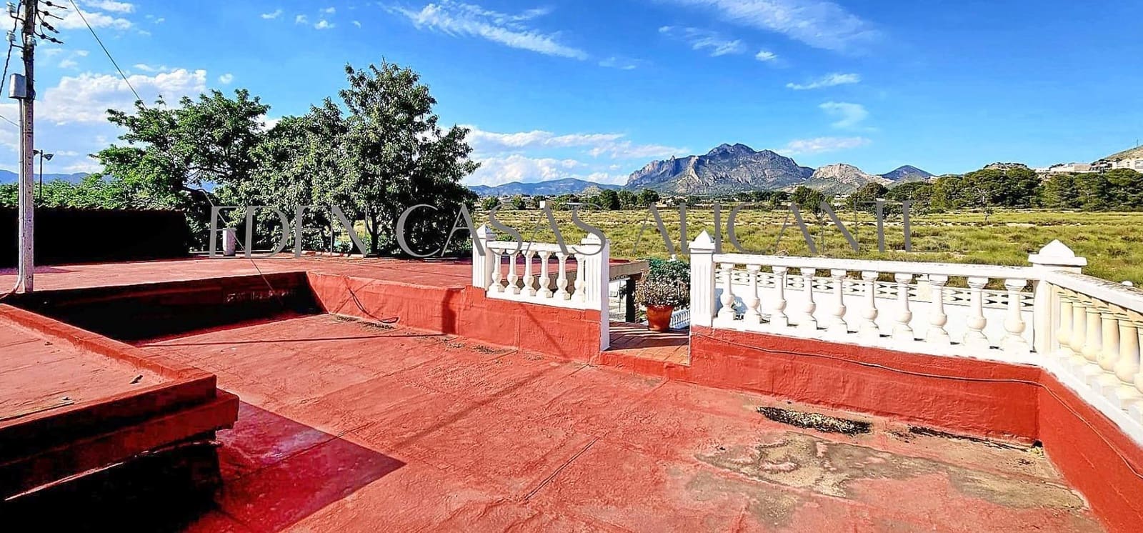 3 bedroom Villa for sale in Busot with pool - € 369,900 (Ref: 9820364)