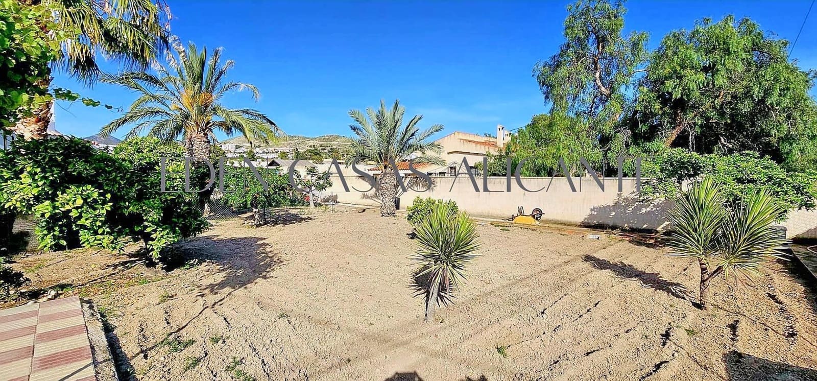 3 bedroom Villa for sale in Busot with pool - € 369,900 (Ref: 9820364)