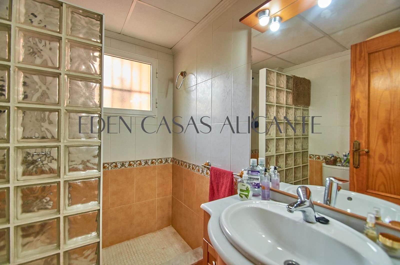 3 bedroom Villa for sale in Muchamiel / Mutxamel with pool - € 355,000 (Ref: 9822747)