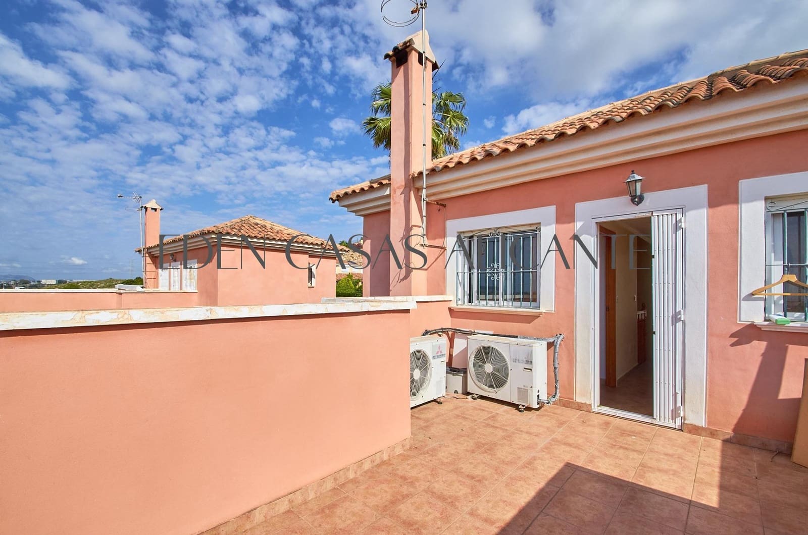 3 bedroom Villa for sale in Muchamiel / Mutxamel with pool - € 355,000 (Ref: 9822747)