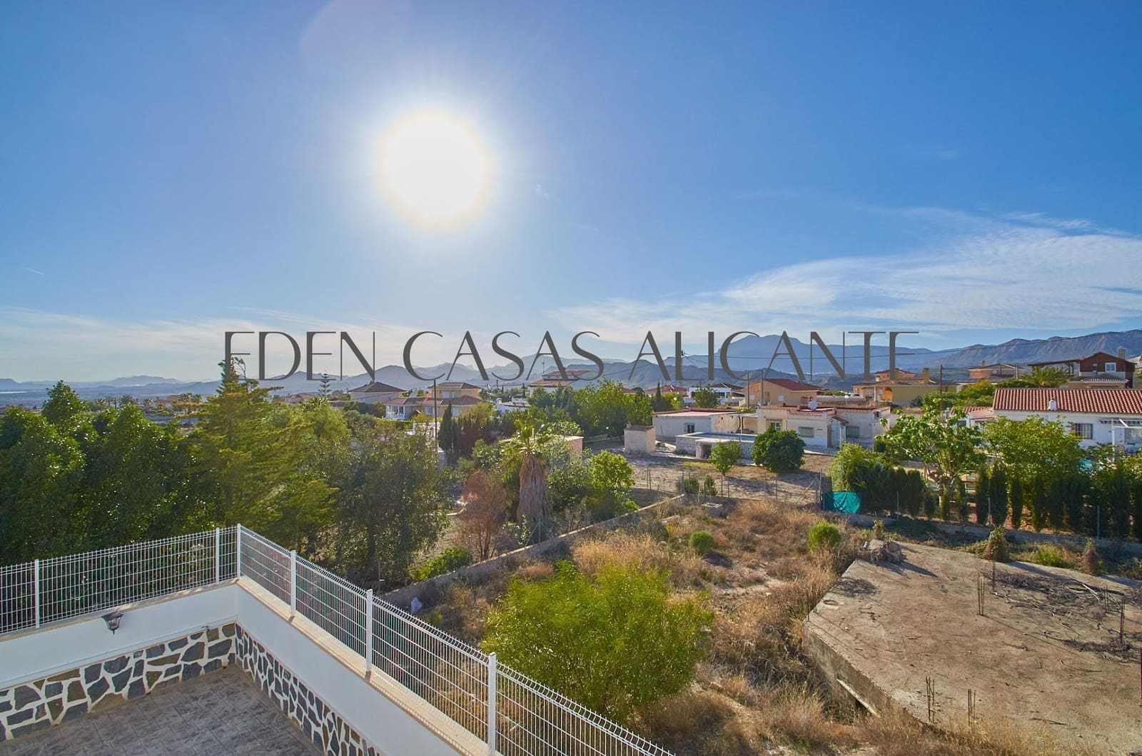 4 soveværelse Villa til salg i Busot med swimmingpool - € 570.000 (Ref: 9836514)