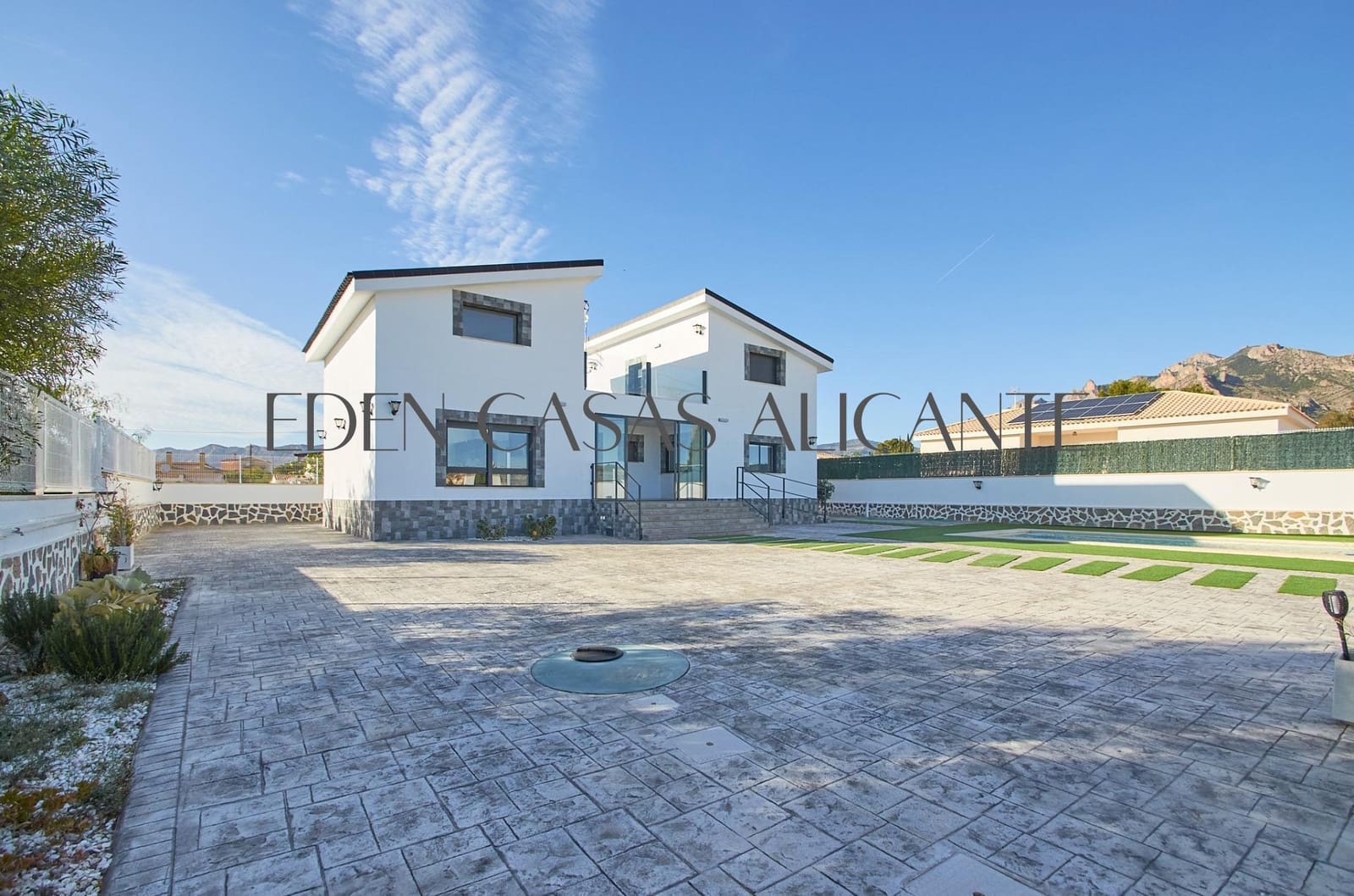 4 soveværelse Villa til salg i Busot med swimmingpool - € 570.000 (Ref: 9836514)