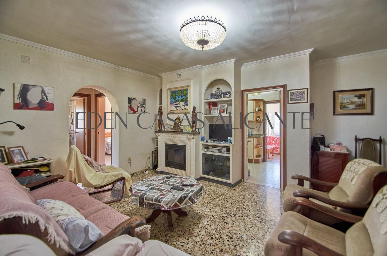 4 bedroom Villa for sale in Busot with pool garage - € 370,000 (Ref: 9836515)