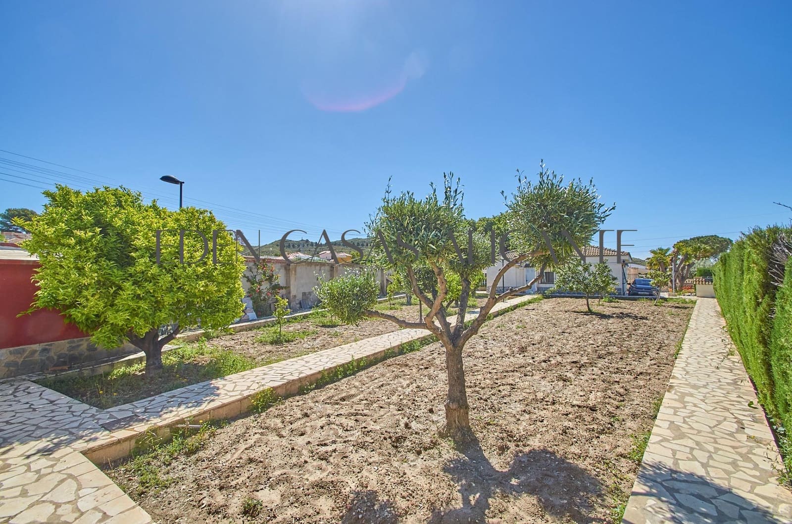 4 bedroom Villa for sale in Busot with pool garage - € 370,000 (Ref: 9836515)
