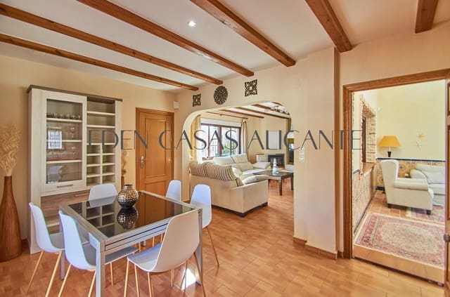 3 soveværelse Villa til salg i Busot med swimmingpool - € 498.000 (Ref: 9843698)