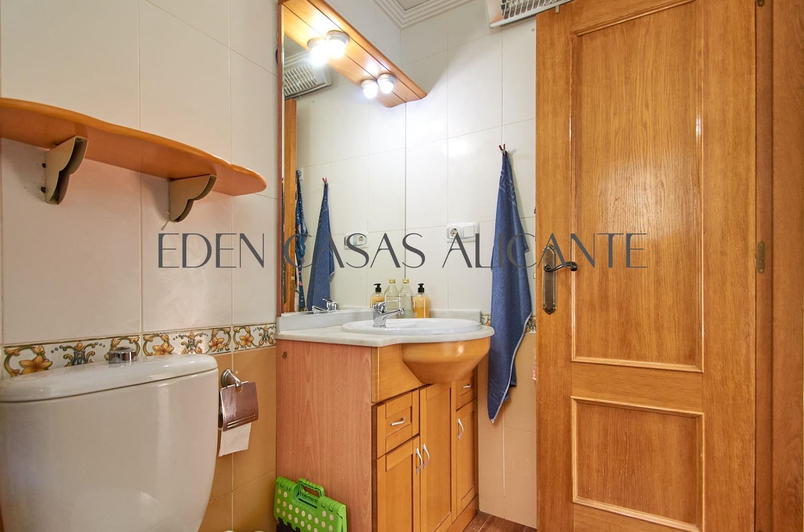 4 bedroom Semi-detached Villa for sale in Muchamiel / Mutxamel with pool - € 343,000 (Ref: 9846587)