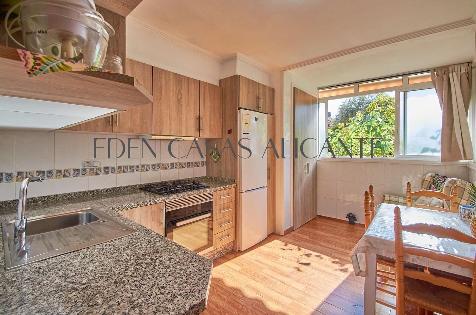4 bedroom Semi-detached Villa for sale in Muchamiel / Mutxamel with pool - € 343,000 (Ref: 9846587)