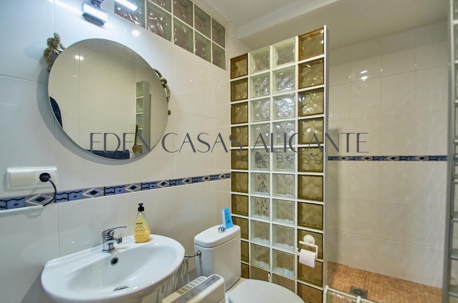 4 bedroom Semi-detached Villa for sale in Muchamiel / Mutxamel with pool - € 343,000 (Ref: 9846587)