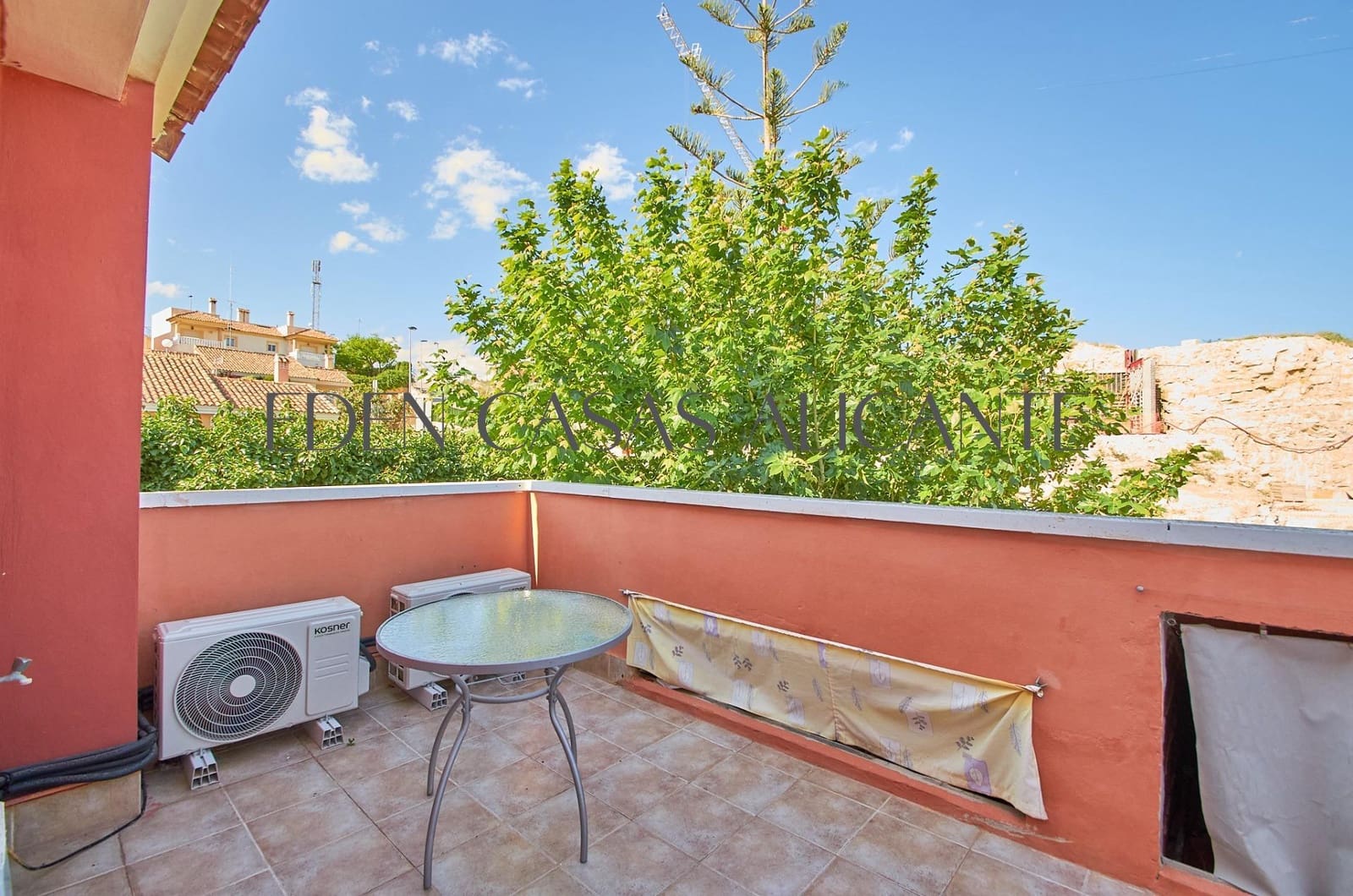 4 bedroom Semi-detached Villa for sale in Muchamiel / Mutxamel with pool - € 343,000 (Ref: 9846587)