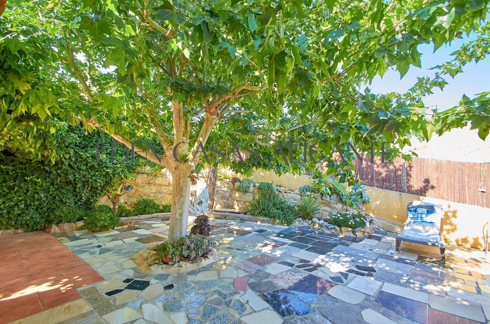 4 bedroom Semi-detached Villa for sale in Muchamiel / Mutxamel with pool - € 343,000 (Ref: 9846587)