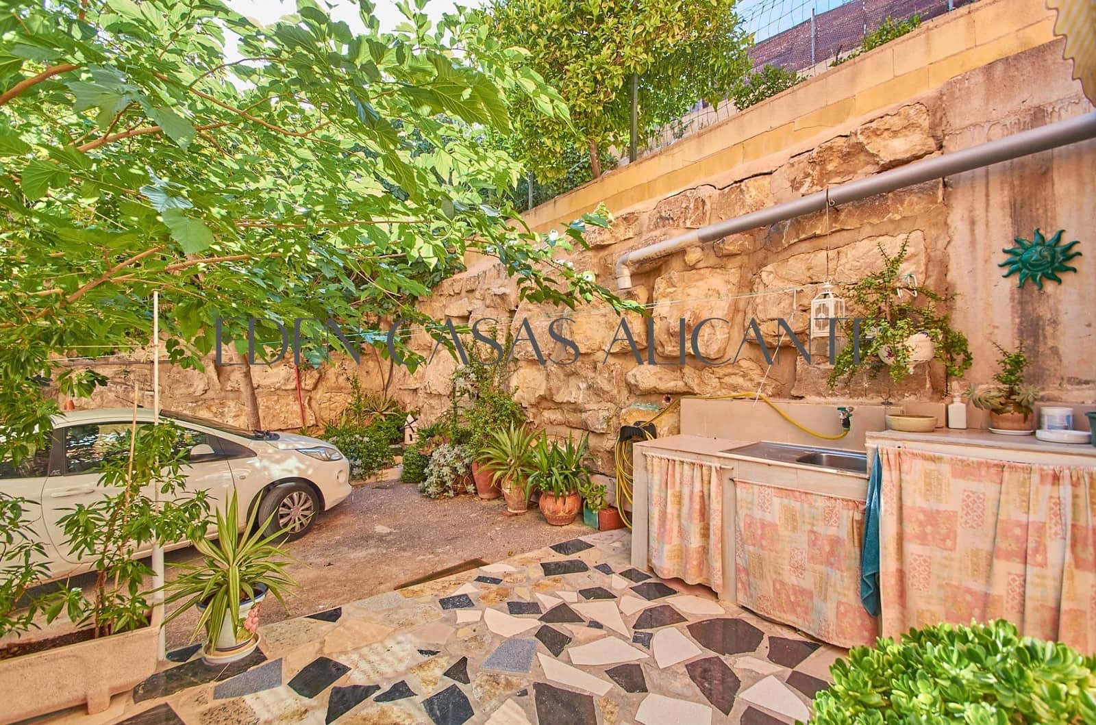 4 bedroom Semi-detached Villa for sale in Muchamiel / Mutxamel with pool - € 343,000 (Ref: 9846587)