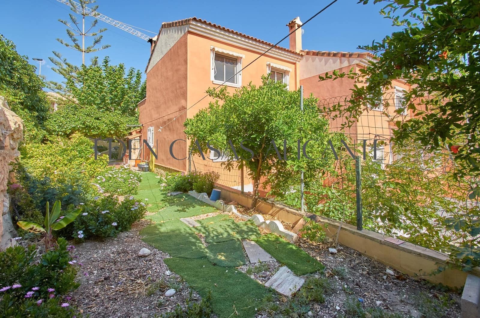 4 bedroom Semi-detached Villa for sale in Muchamiel / Mutxamel with pool - € 343,000 (Ref: 9846587)