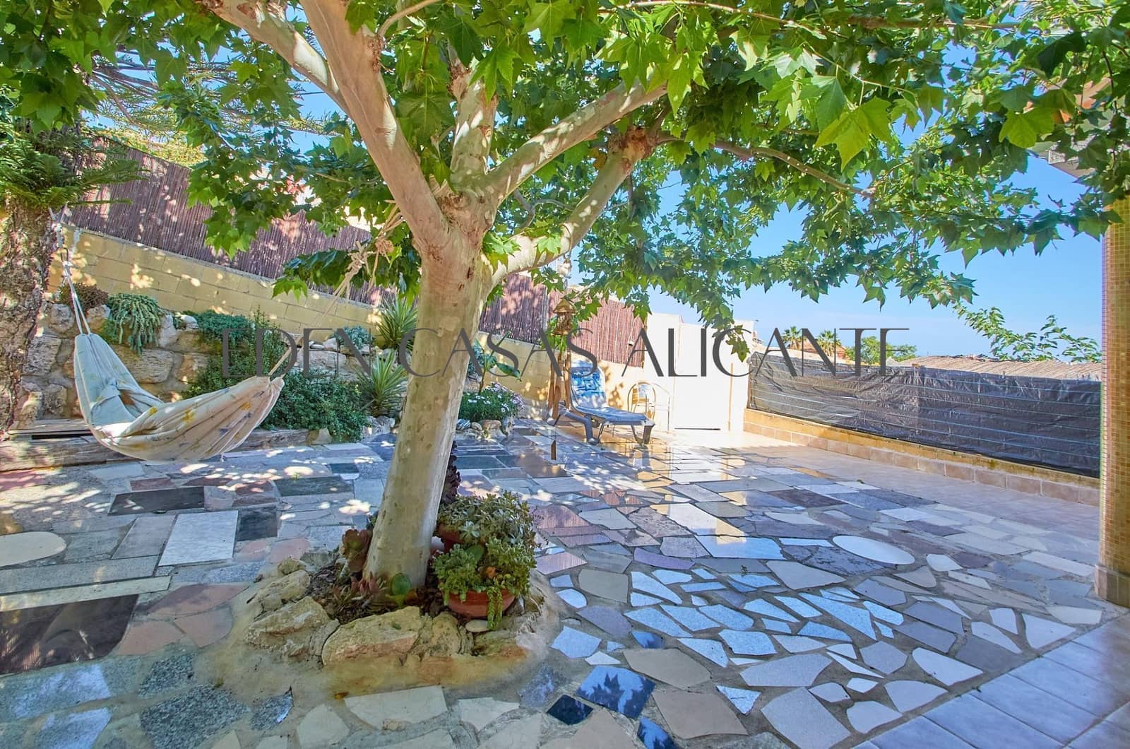 4 bedroom Semi-detached Villa for sale in Muchamiel / Mutxamel with pool - € 343,000 (Ref: 9846587)