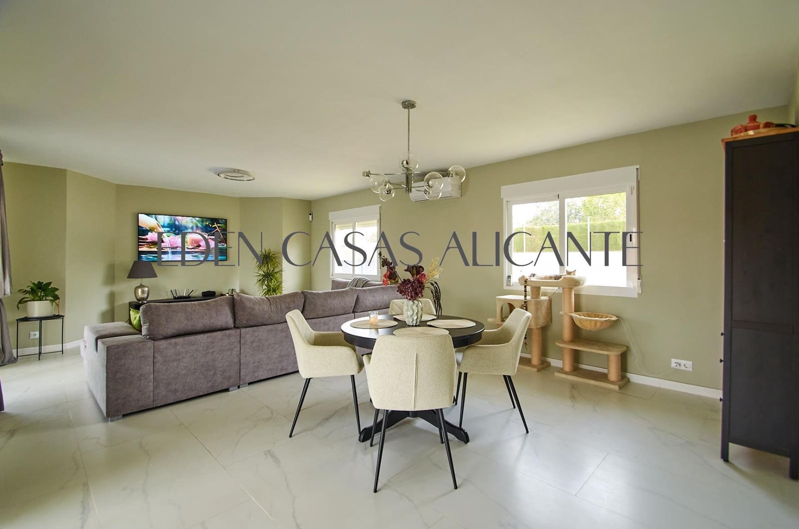 4 makuuhuone Huvila myytävänä paikassa Busot mukana uima-altaan - 525 000 € (Ref: 9851930)
