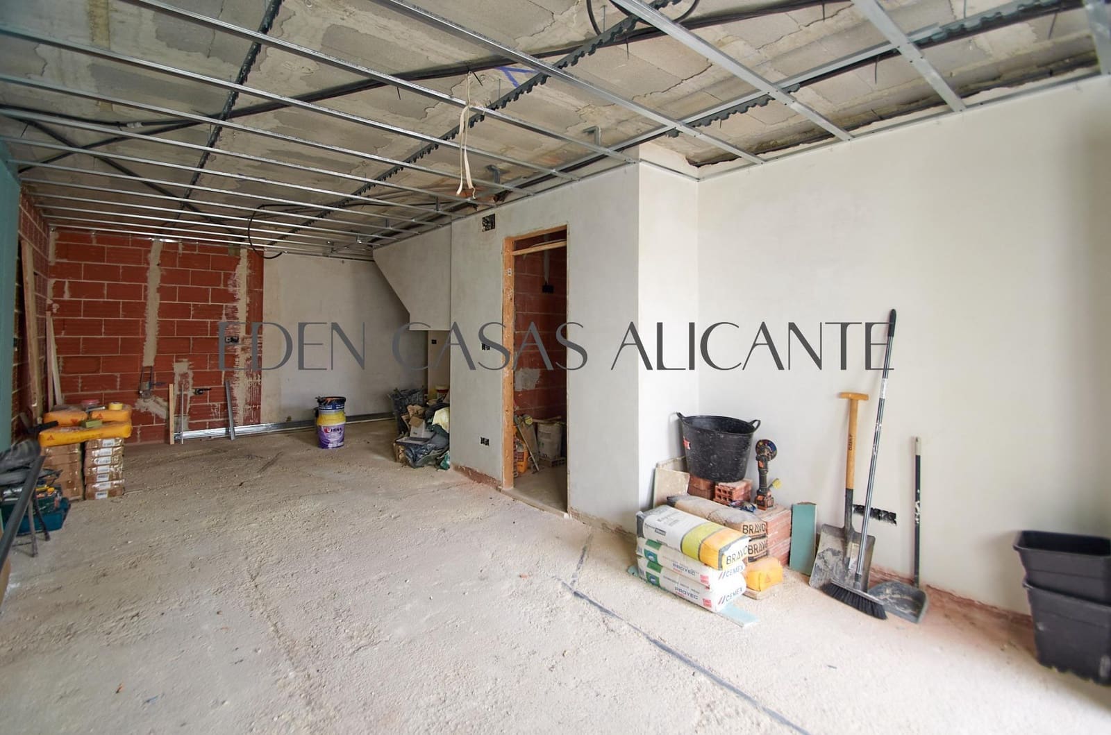 4 makuuhuone Huvila myytävänä paikassa Busot mukana uima-altaan - 525 000 € (Ref: 9851930)