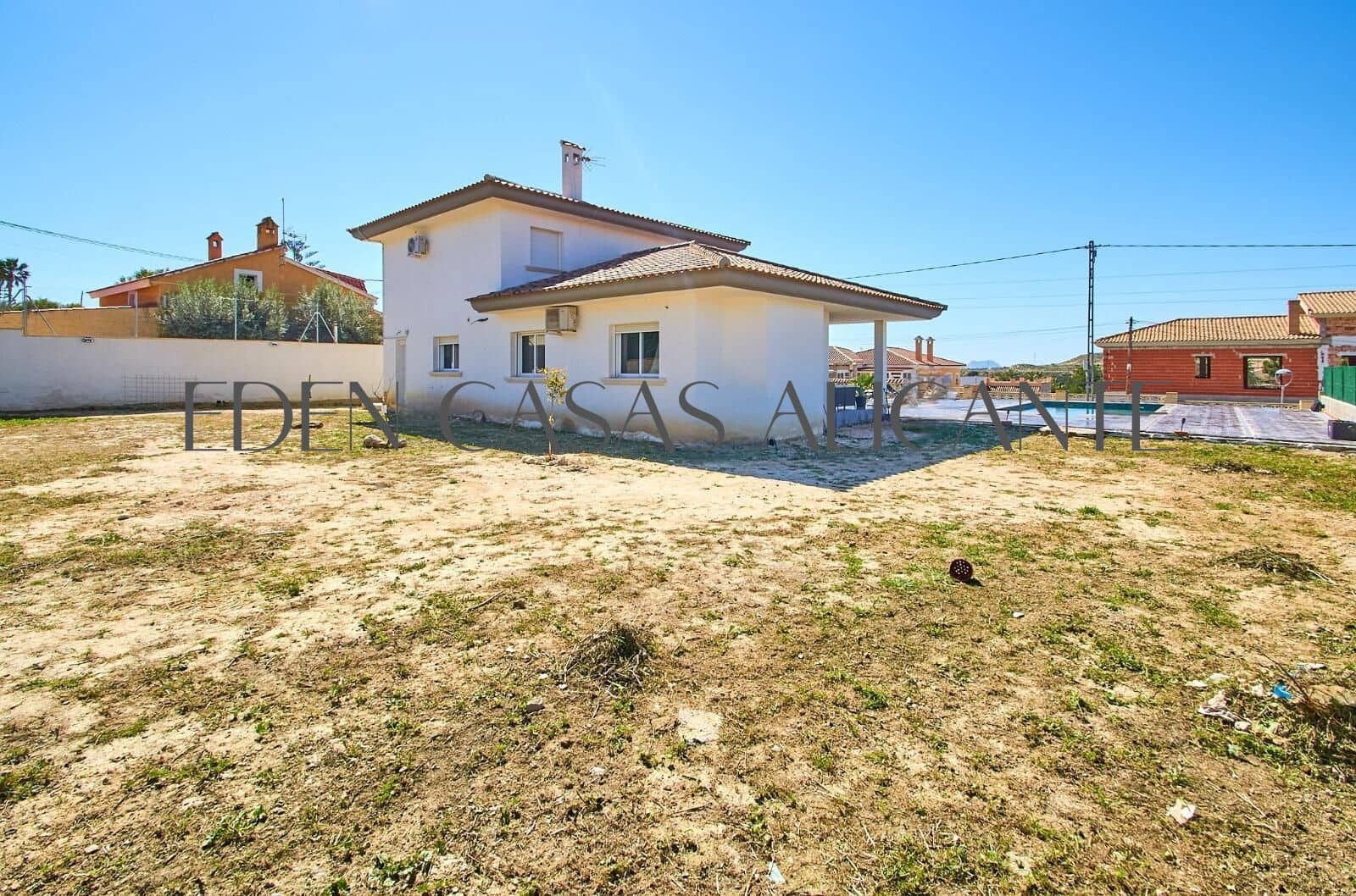4 makuuhuone Huvila myytävänä paikassa Busot mukana uima-altaan - 525 000 € (Ref: 9851930)