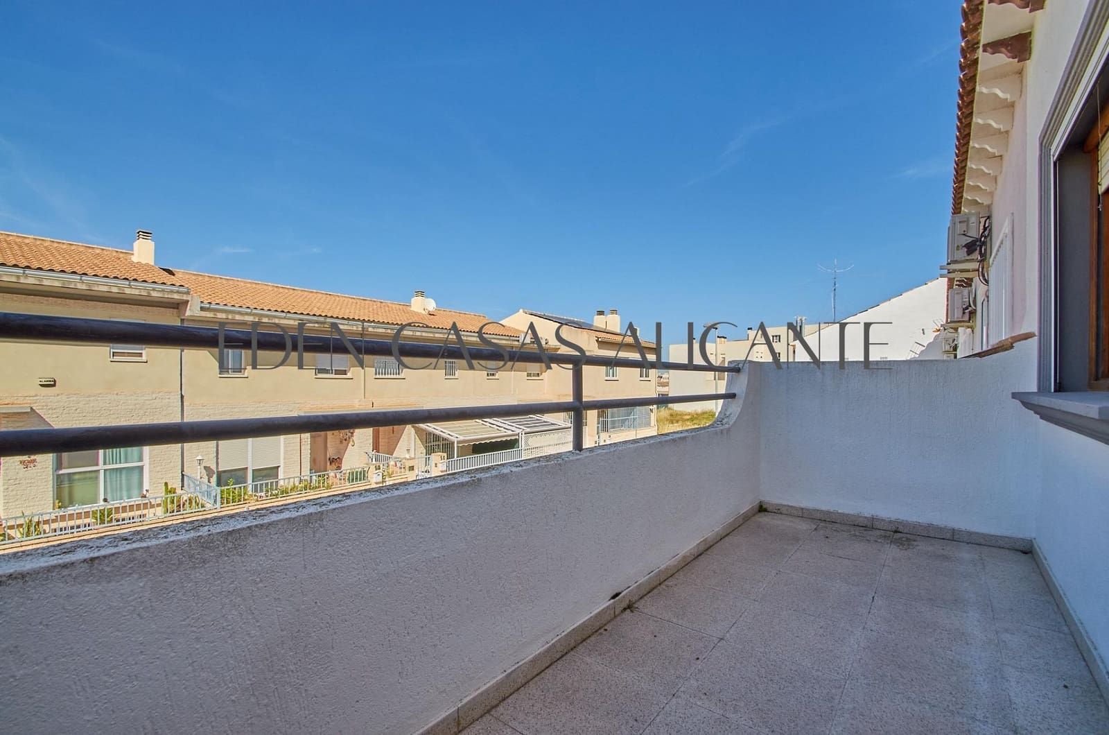4 sypialnia Willa na sprzedaż w El Campello z garażem - 332 000 € (Ref: 9857656)