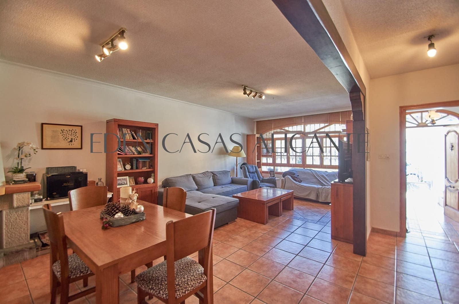 4 sypialnia Willa na sprzedaż w El Campello z garażem - 332 000 € (Ref: 9857656)