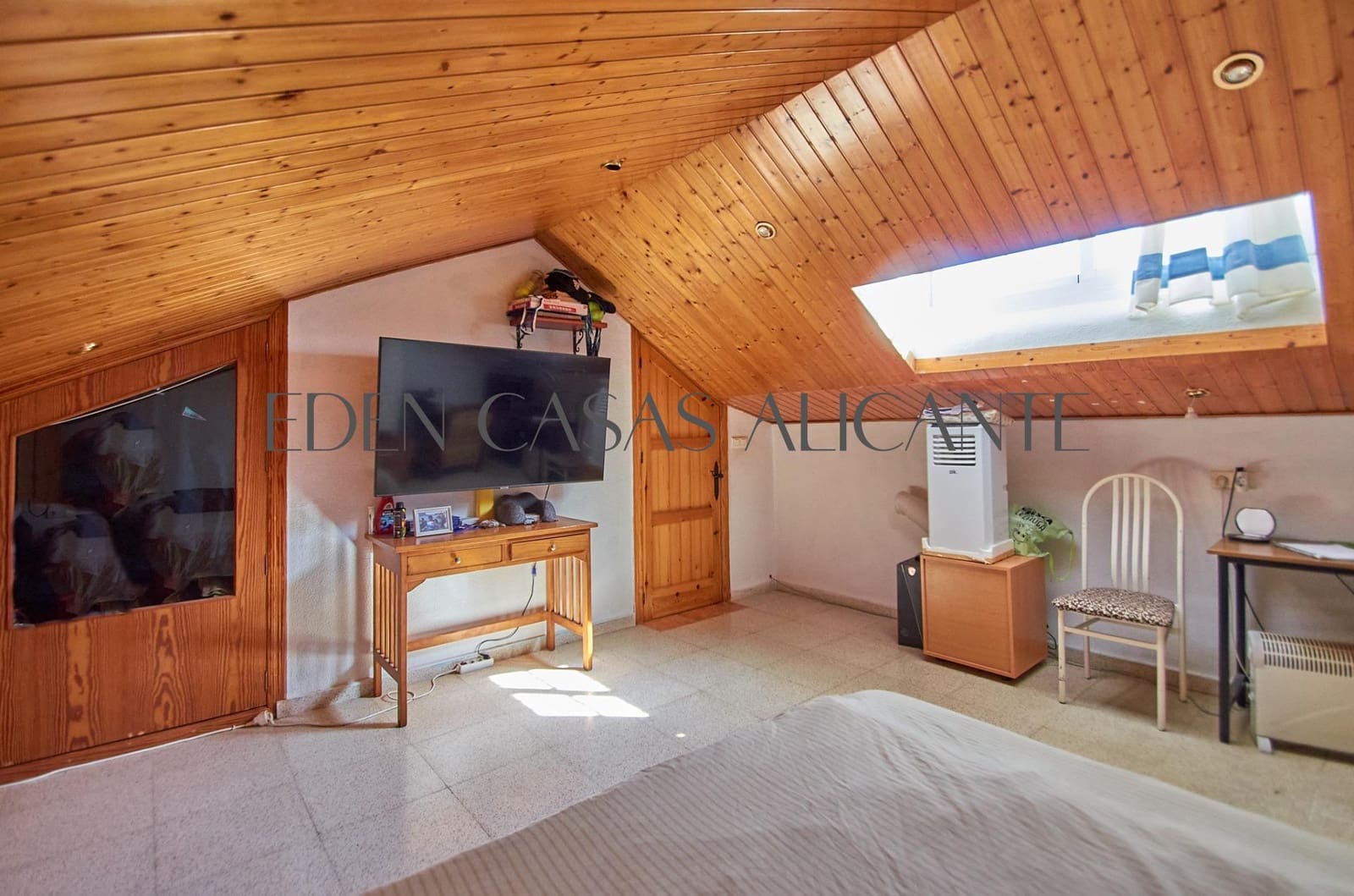4 sypialnia Willa na sprzedaż w El Campello z garażem - 332 000 € (Ref: 9857656)