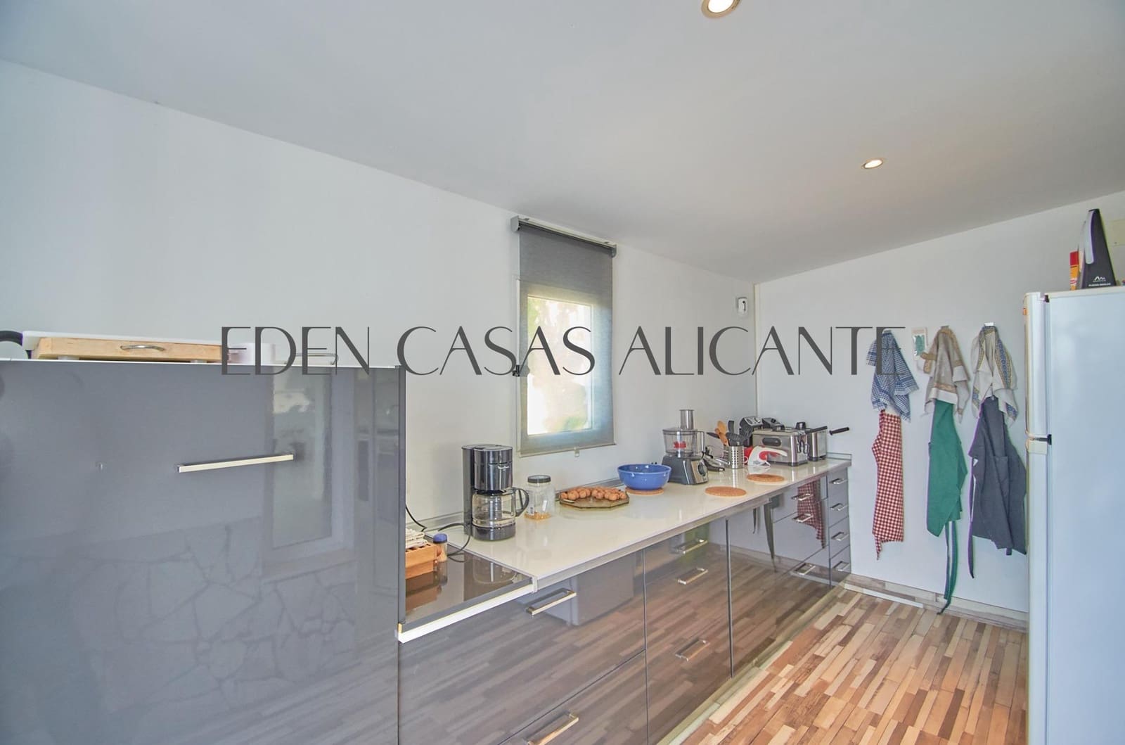 4 quarto Moradia para venda em Busot com piscina garagem - 450 000 € (Ref: 9867124)