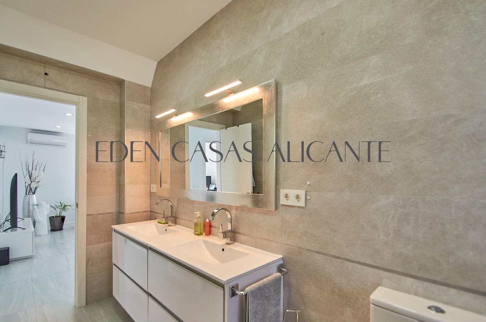 4 quarto Moradia para venda em Busot com piscina garagem - 450 000 € (Ref: 9867124)