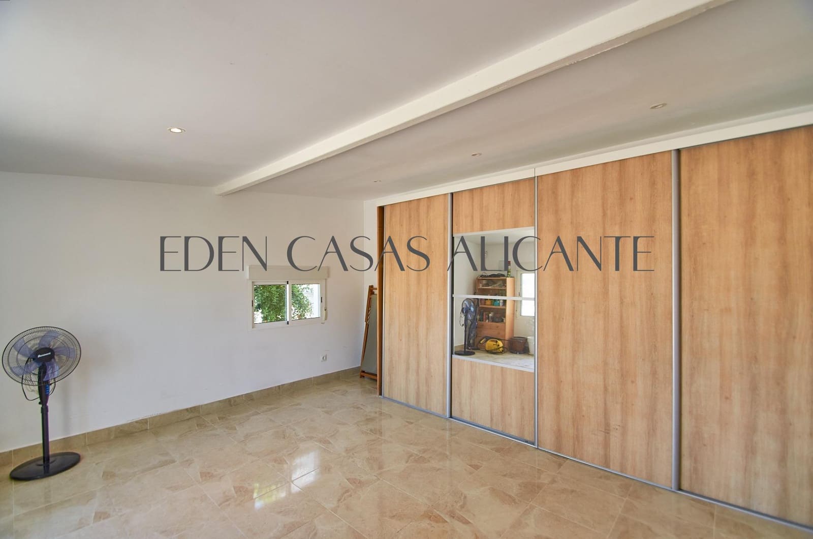 4 quarto Moradia para venda em Busot com piscina garagem - 450 000 € (Ref: 9867124)