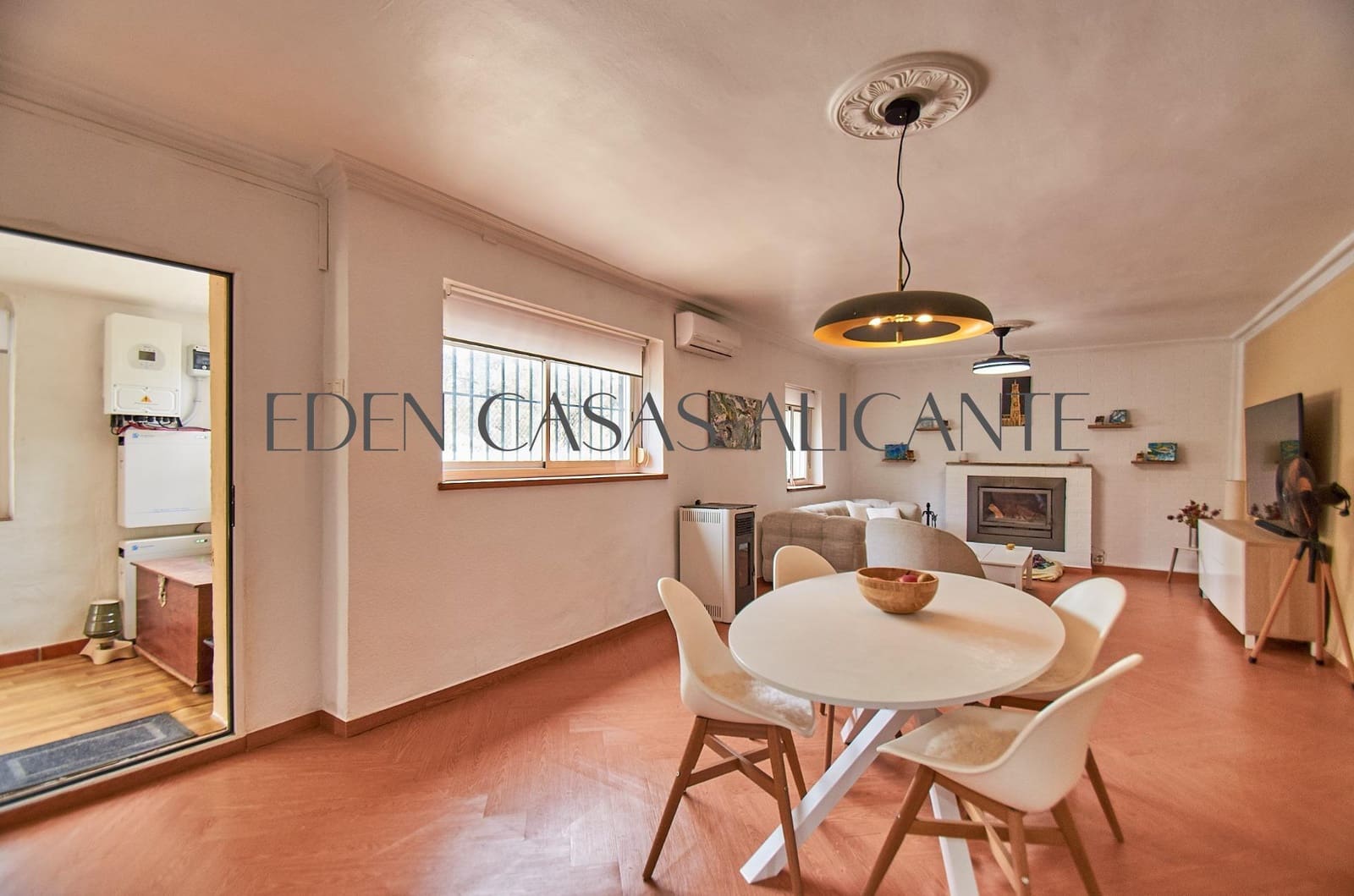 Chalet de 3 habitaciones en Biar en venta - 199.900 € (Ref: 9904156)