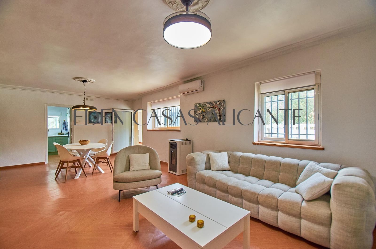 Chalet de 3 habitaciones en Biar en venta - 199.900 € (Ref: 9904156)