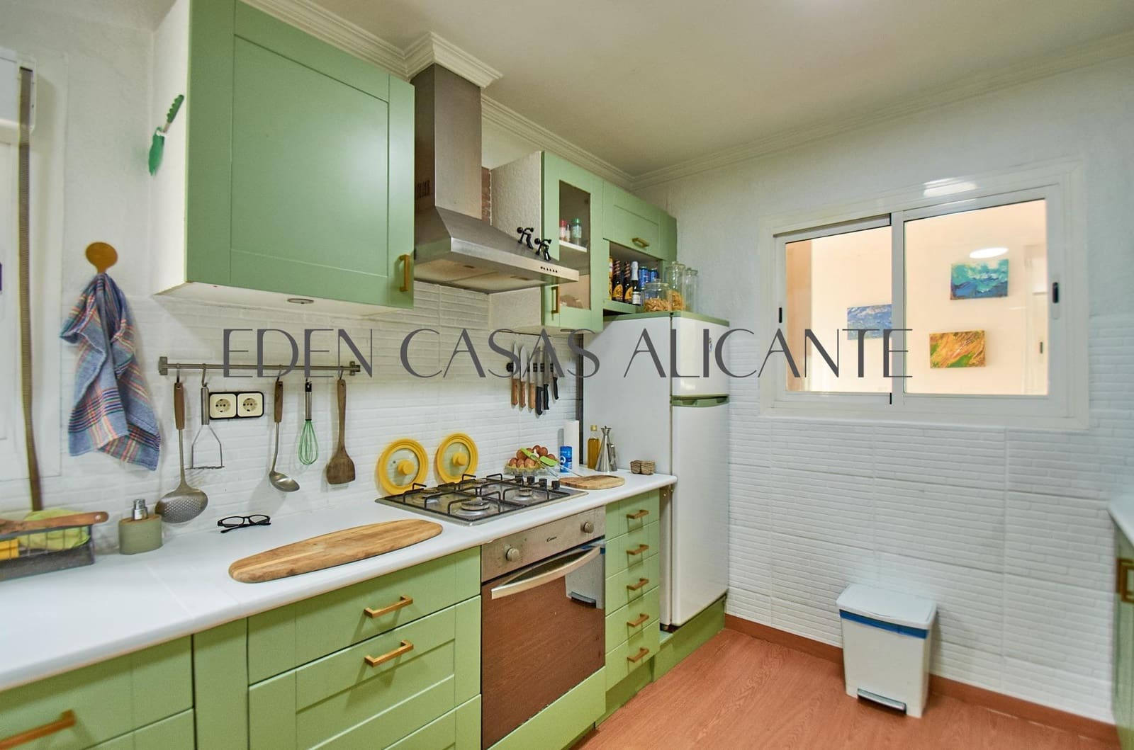 Chalet de 3 habitaciones en Biar en venta - 199.900 € (Ref: 9904156)
