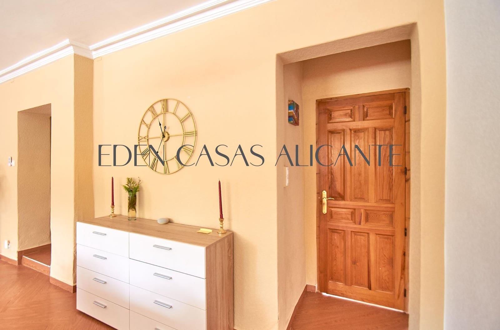 Chalet de 3 habitaciones en Biar en venta - 199.900 € (Ref: 9904156)