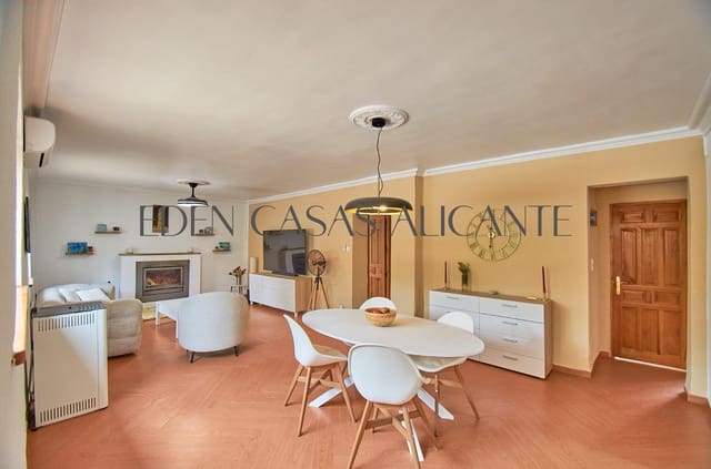 Chalet de 3 habitaciones en Biar en venta - 199.900 € (Ref: 9904156)