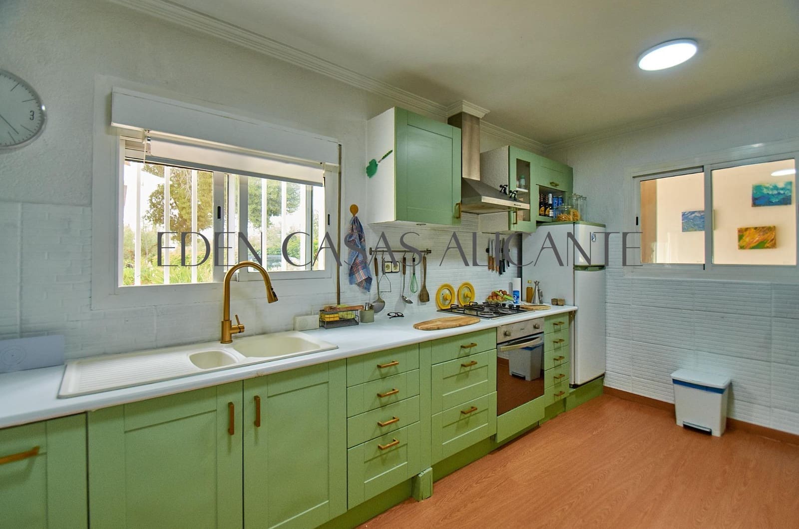 Chalet de 3 habitaciones en Biar en venta - 199.900 € (Ref: 9904156)