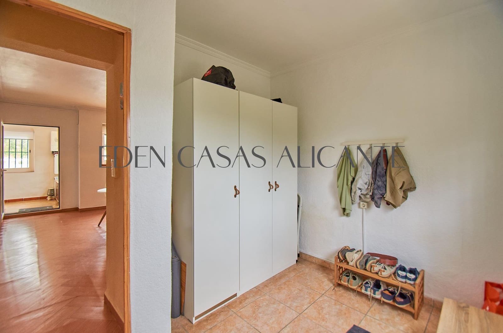 Chalet de 3 habitaciones en Biar en venta - 199.900 € (Ref: 9904156)