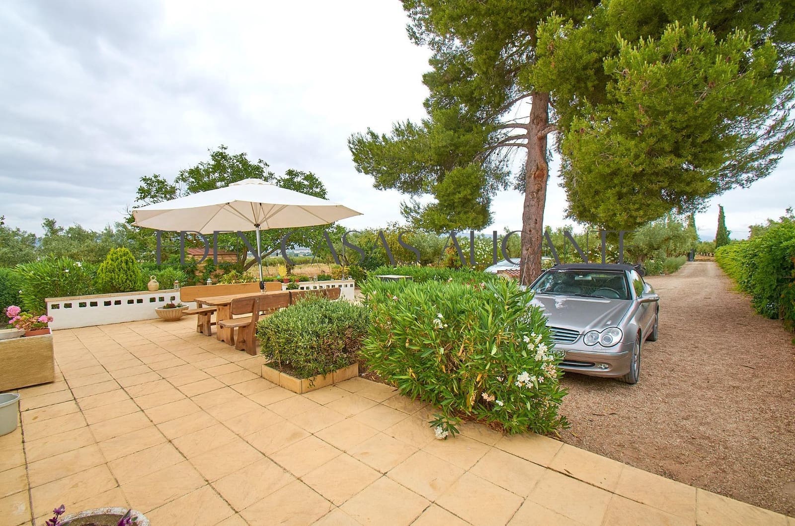 Chalet de 3 habitaciones en Biar en venta - 199.900 € (Ref: 9904156)