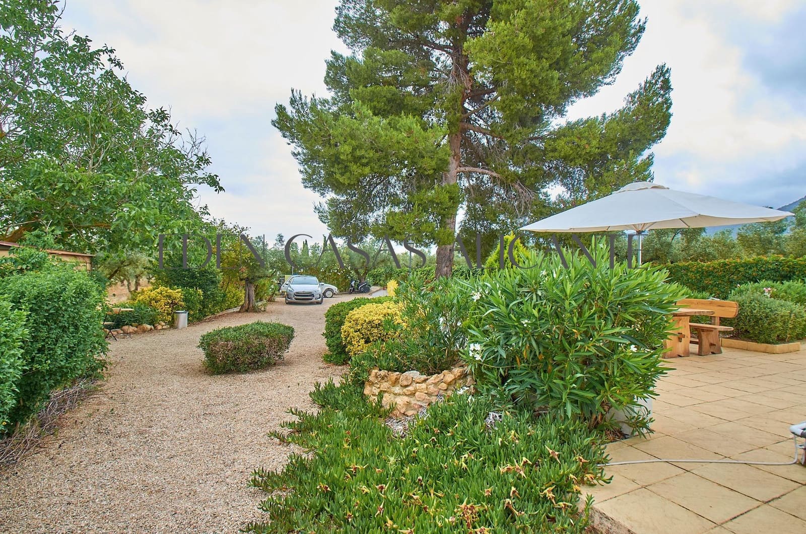 Chalet de 3 habitaciones en Biar en venta - 199.900 € (Ref: 9904156)