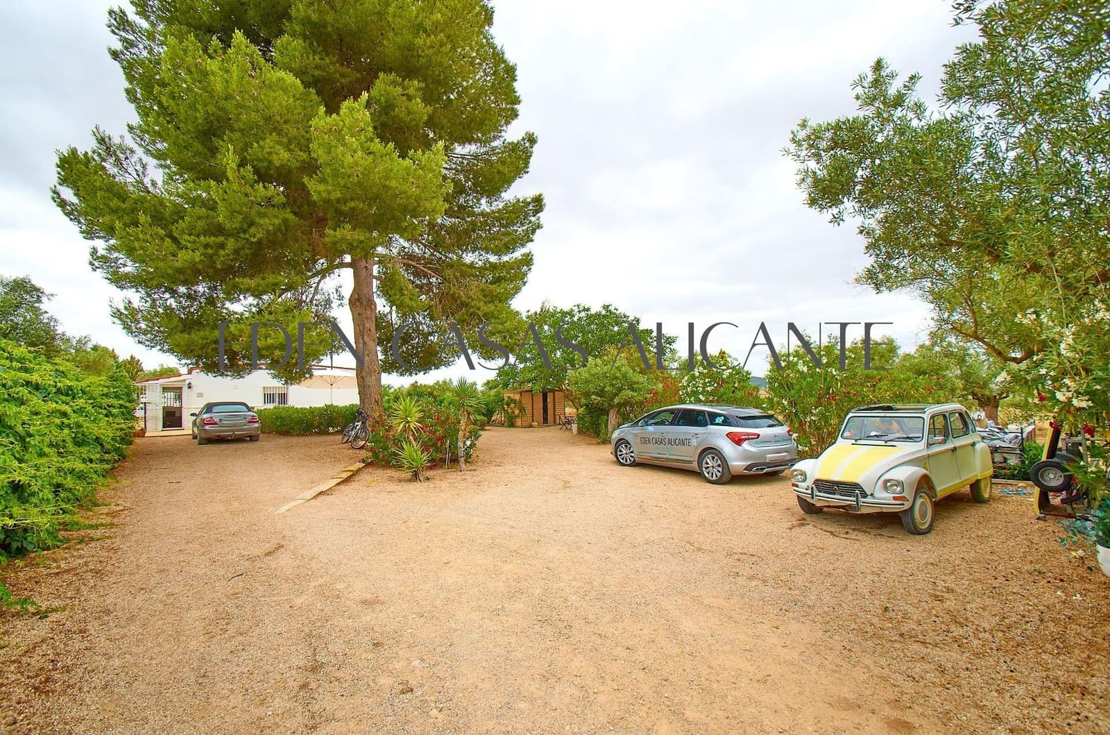Chalet de 3 habitaciones en Biar en venta - 199.900 € (Ref: 9904156)