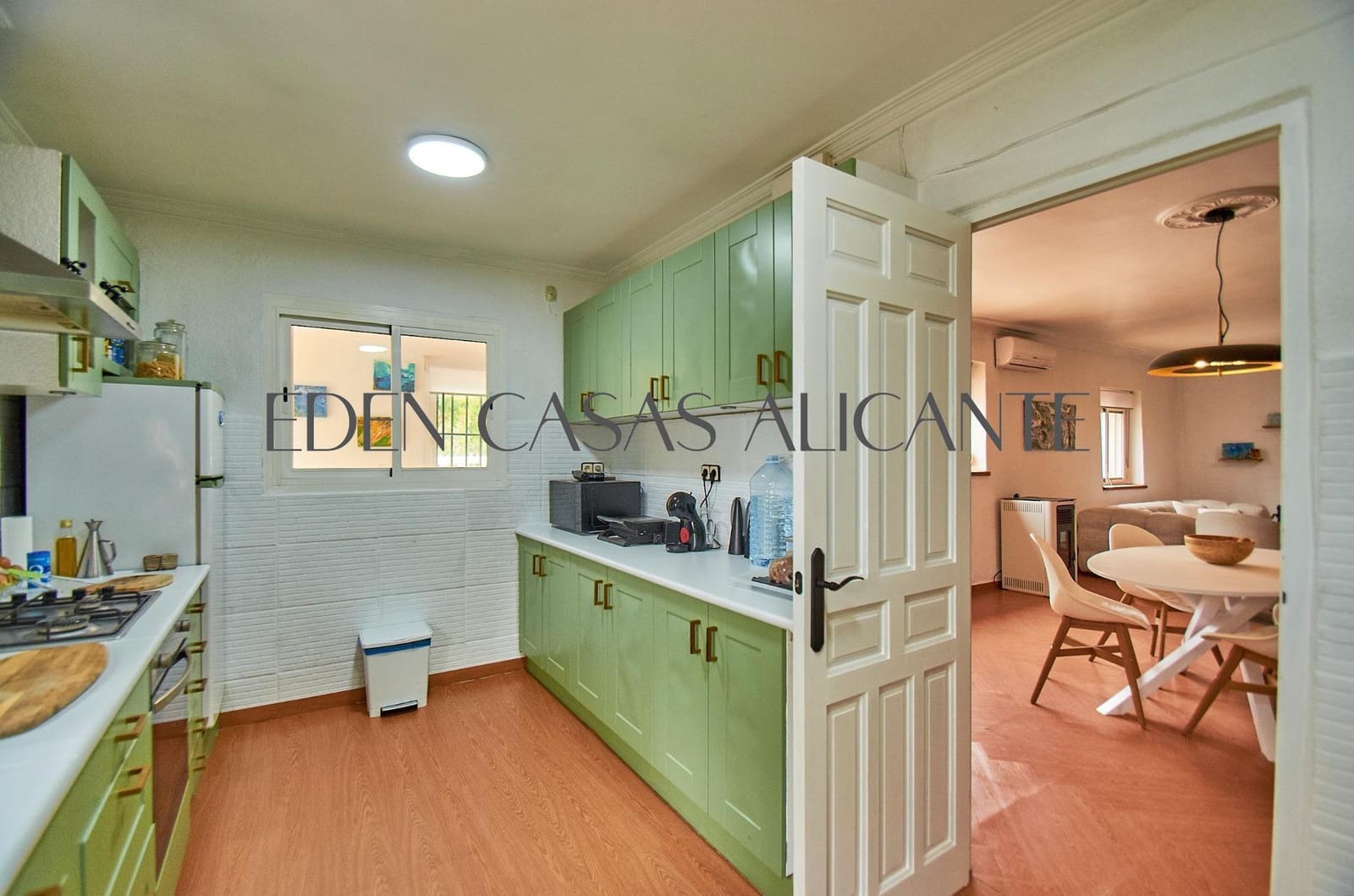 3 bedroom Villa for sale in Biar - € 199,900 (Ref: 9904156)