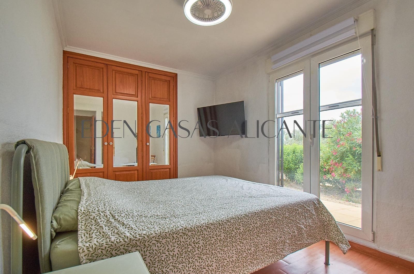 3 bedroom Villa for sale in Biar - € 199,900 (Ref: 9904156)
