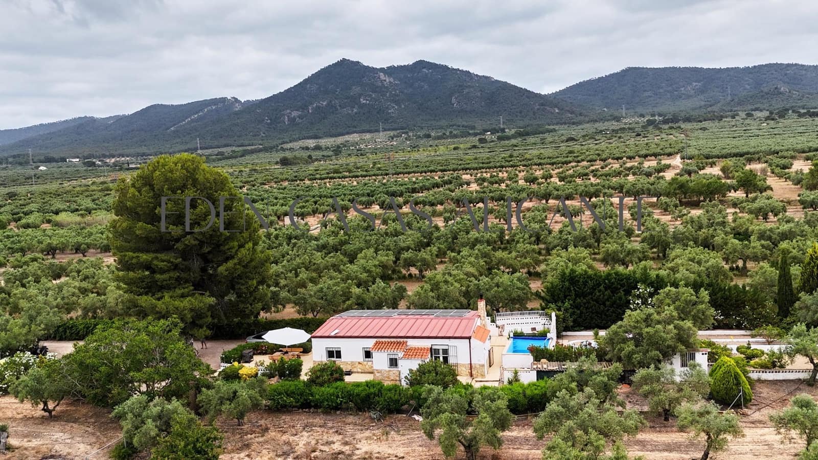 3 bedroom Villa for sale in Biar - € 199,900 (Ref: 9904156)