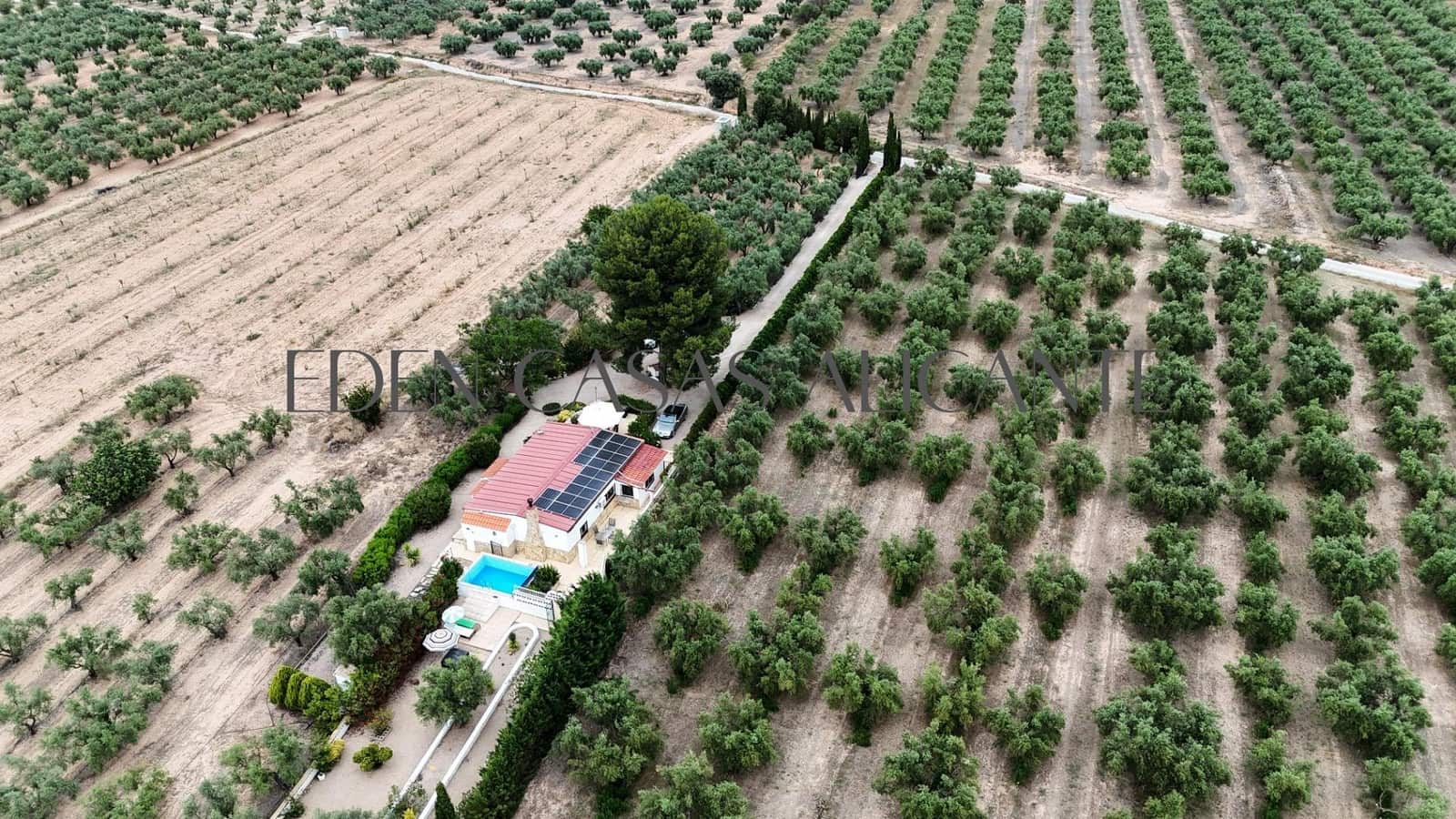 3 bedroom Villa for sale in Biar - € 199,900 (Ref: 9904156)