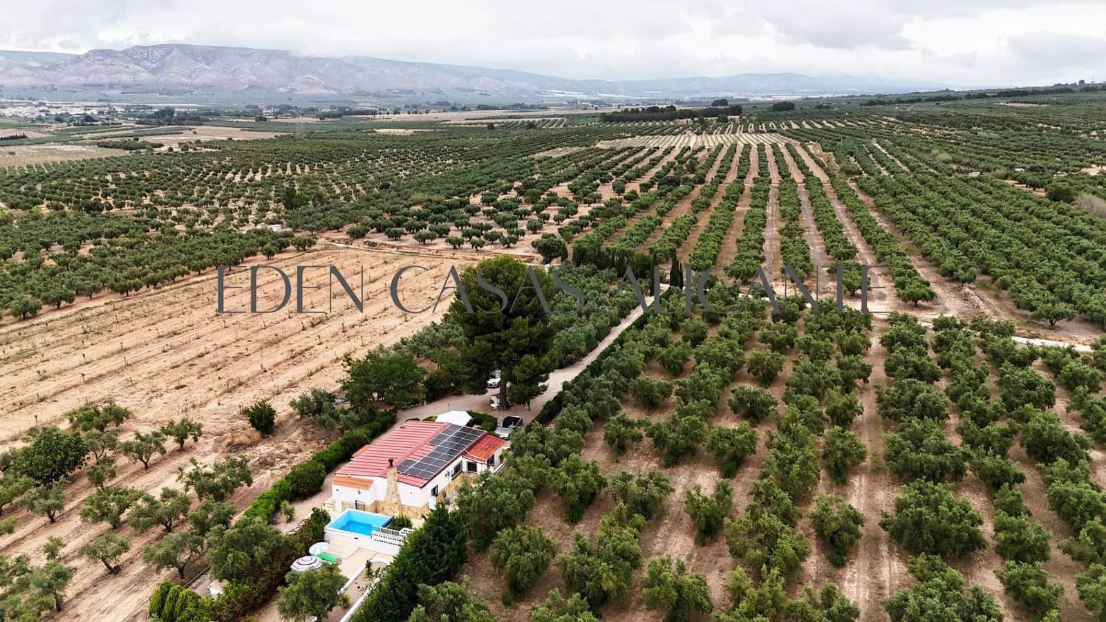 3 bedroom Villa for sale in Biar - € 199,900 (Ref: 9904156)