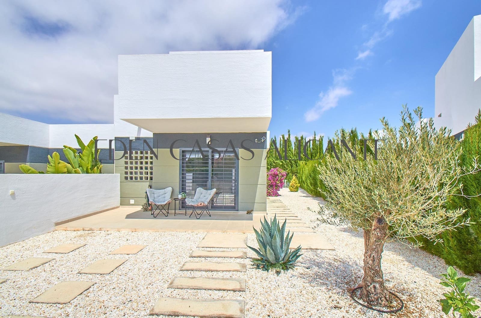 3 Zimmer Doppelhaus zu verkaufen in Busot mit Pool - 395.000 € (Ref: 9936533)
