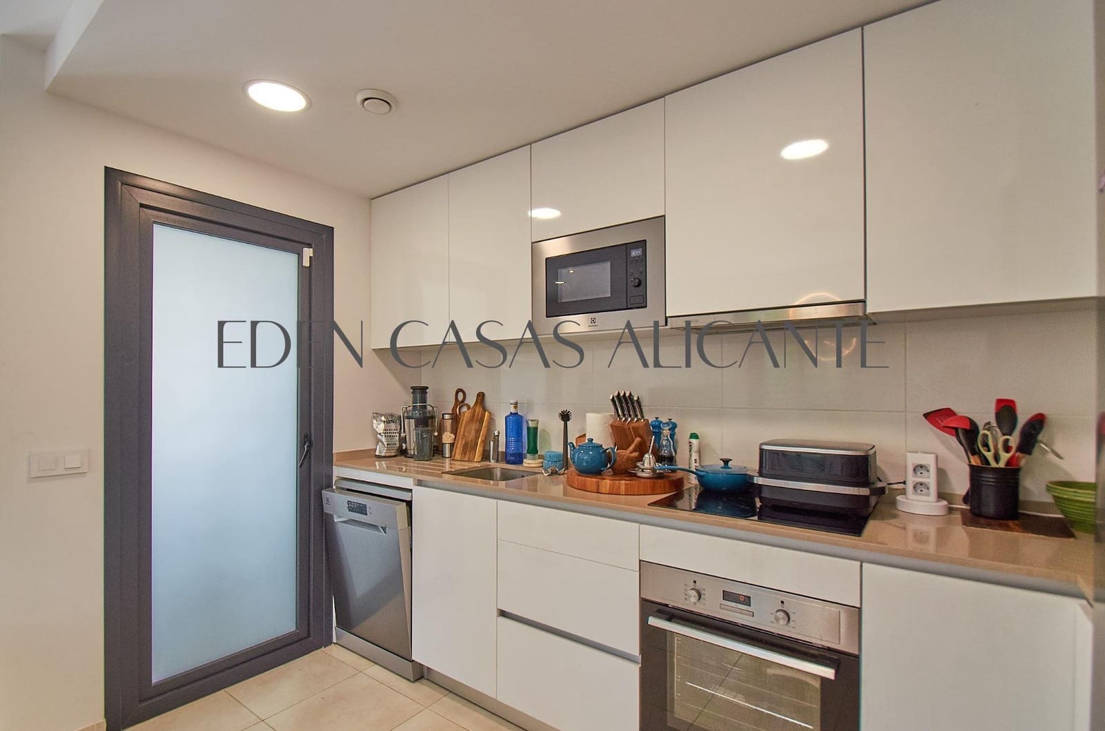 3 Zimmer Doppelhaus zu verkaufen in Busot mit Pool - 395.000 € (Ref: 9936533)